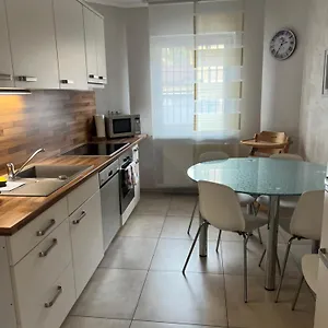 Home- Business Apartment, Private Parking Free Neurenberg